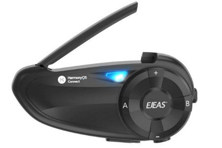 Kypäräpuhelin moottoripyöräilyyn