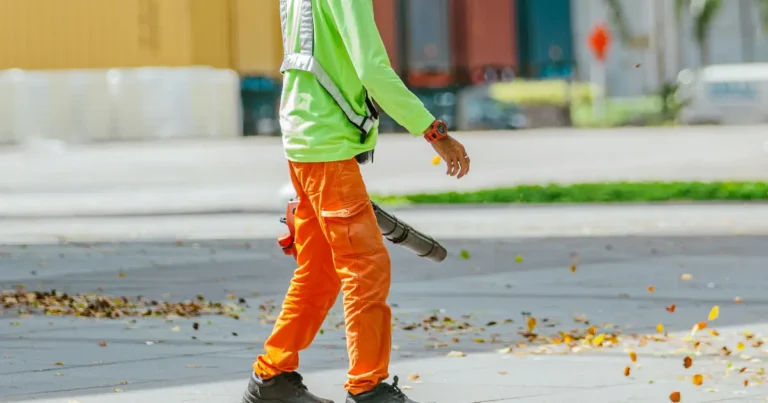 Puhallin vai lehti-imuri