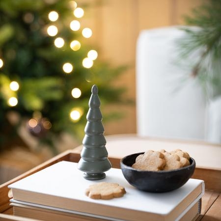 Kuusi pöytäkoriste 12,4 cm sammal