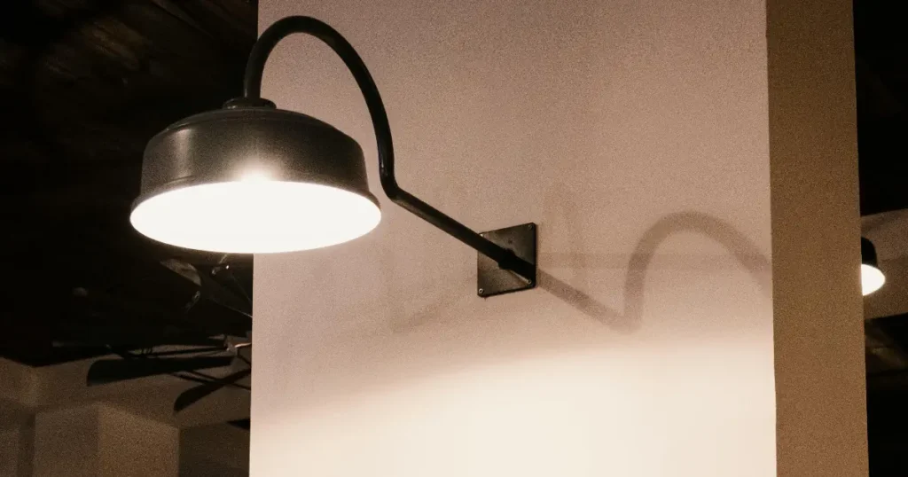 Paras 1-osainen seinävalaisin testi